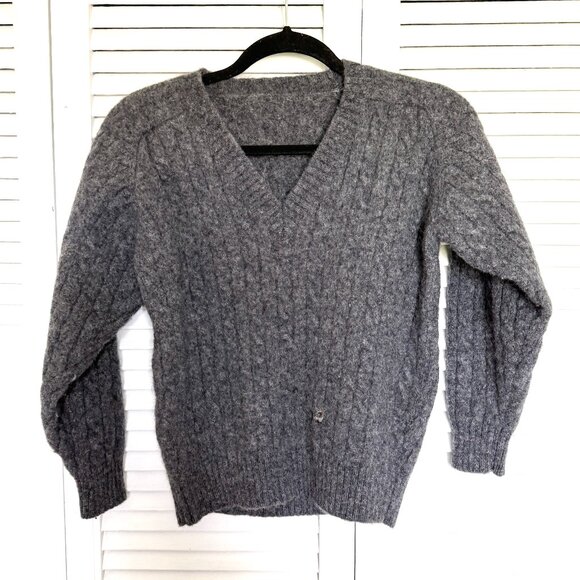 Vintage Grey Pure Wool Sweater, Warm & Timeless V-Neck - Picture 1 of 10